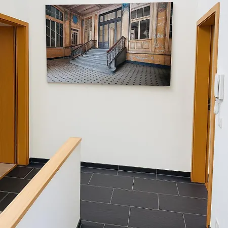 Exclusive 招待所 3*